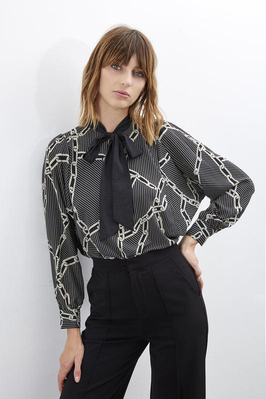 CHAIN PRINTED LAVALLIÈRE BLOUSE