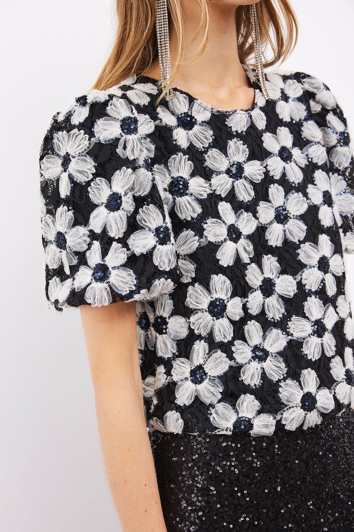 FLORAL SEQUIN TOP