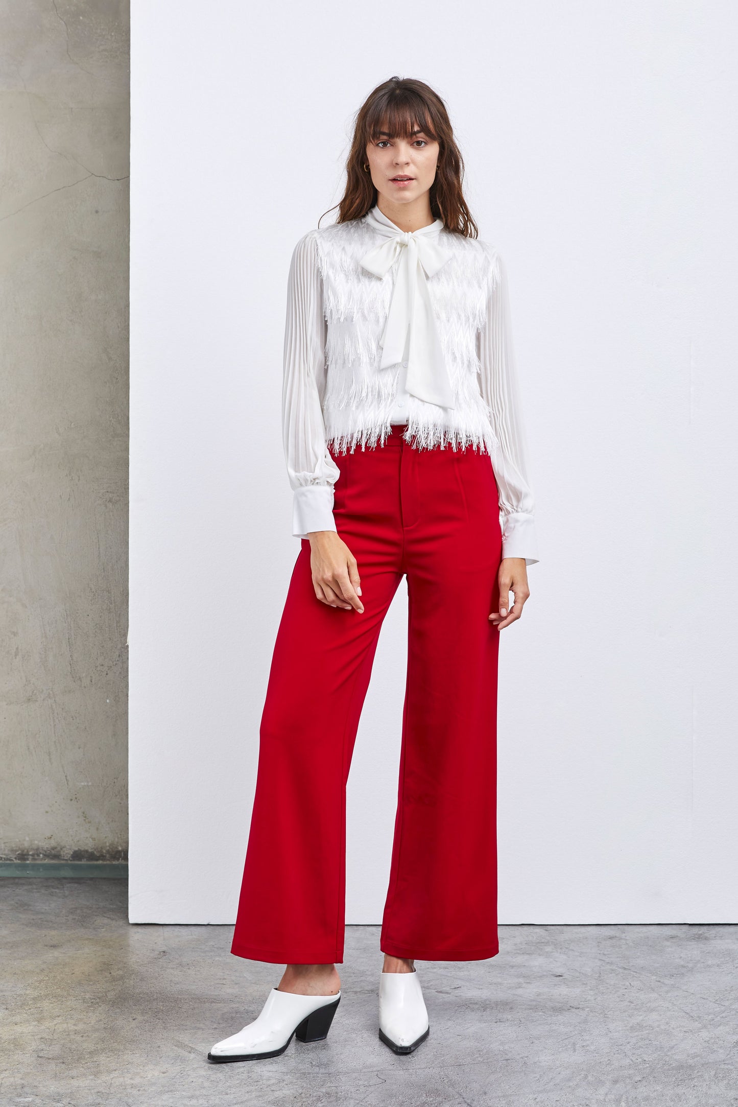 RED PLEATED PANTS