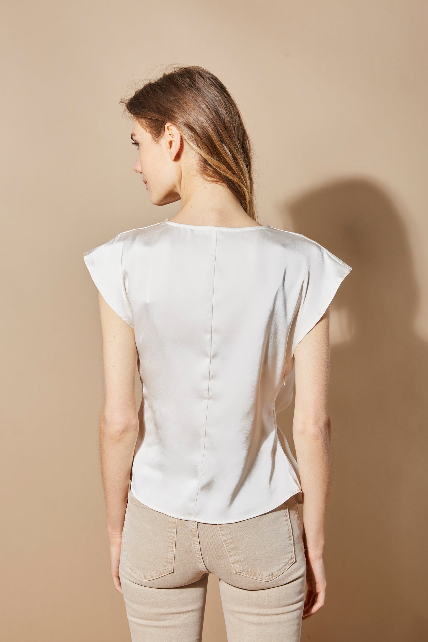 BLOUSE CACHE-COEUR SATINÉE BEIGE