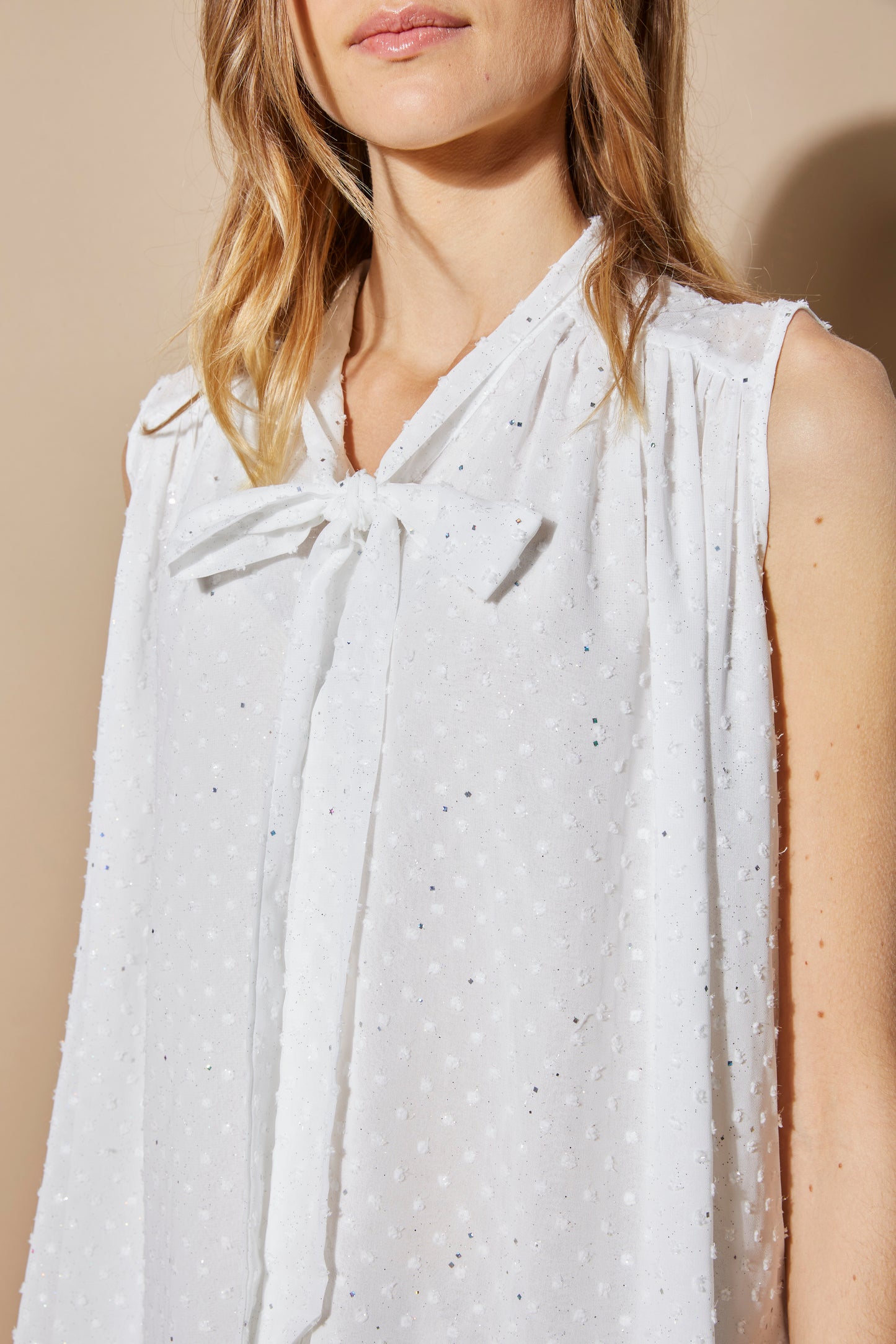 WHITE SEQUINS BLOUSE WITH CLASSIC COLLAR